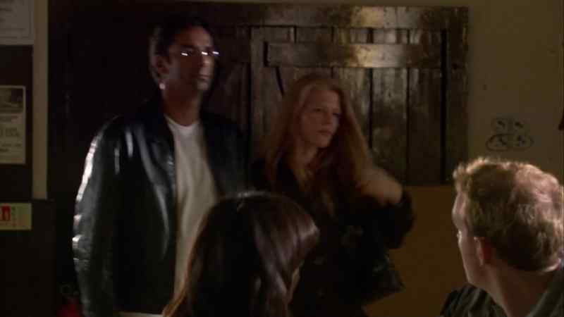 We're looking for Nikki. - Yeah, that's me. Come in