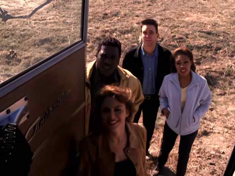 We're lost, Can give us a ride into town?