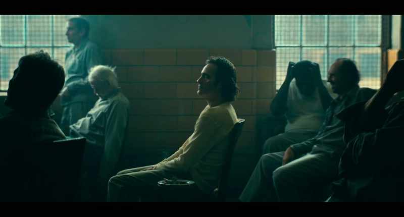 �� We're not a crowd... ♪