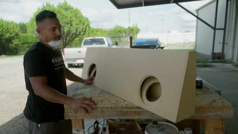 We're recessing the speaker back