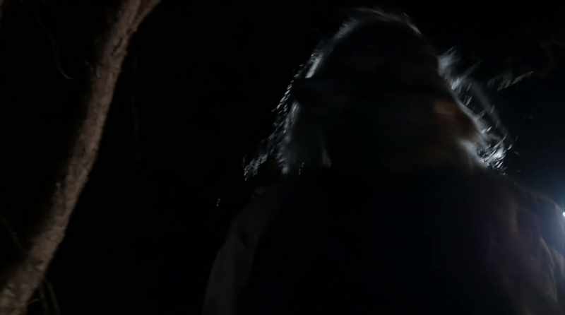 (werewolf growling)