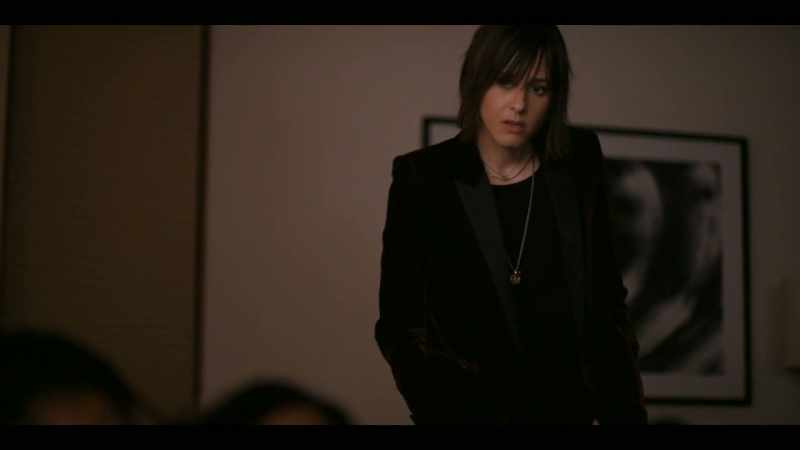 �� We've been coming undone ♪