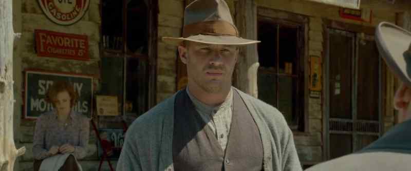 Whο's in the car?