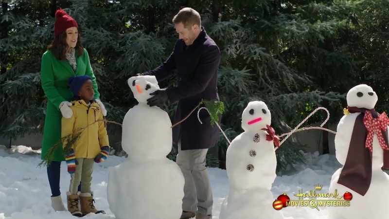 What a beautiful snow family