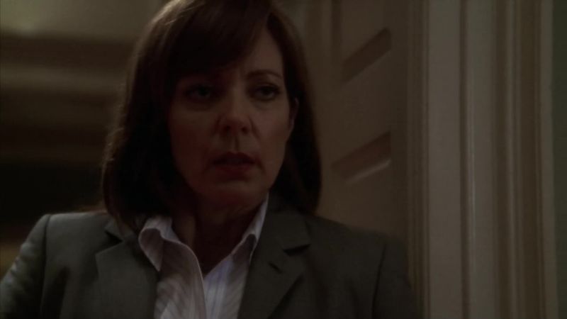 What are you doing? - Don't let him back in?