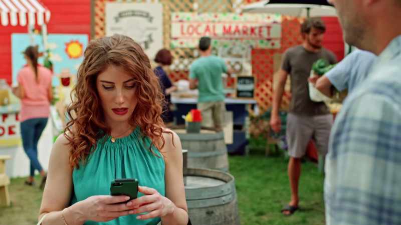 What are you doing? - I am emailing Kylie to see what she thinks