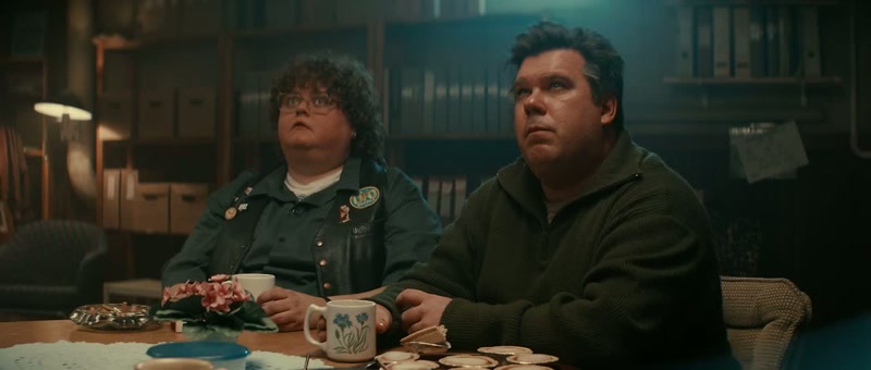 What are you doing? Sit down. - Denise needs us