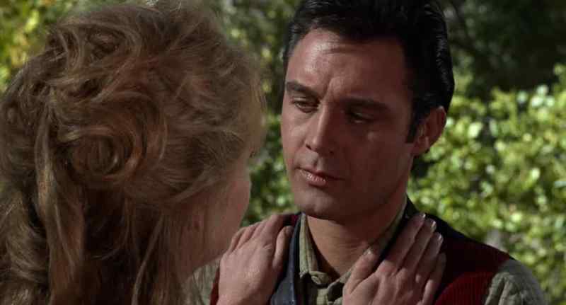 What are you doing there? - Captain von Trapp! I was just looking for