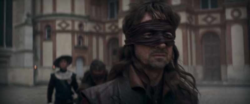What are you doing... This is a terrible mistake! Well, look who I am!