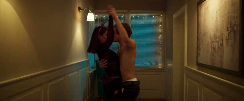 What are you doing? -What? Let's dance. Come on