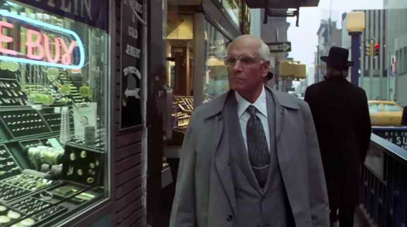 What are you looking for, sir? - Anything we can show you today?