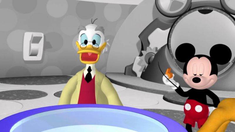 WHAT COLOR DOES MICKEY HAVE?
