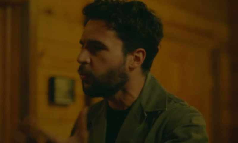 What did she do? I'm... - Are you defending her?
