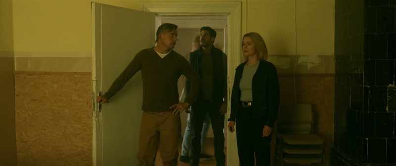 What did she have on the walls? - Mostly her own things