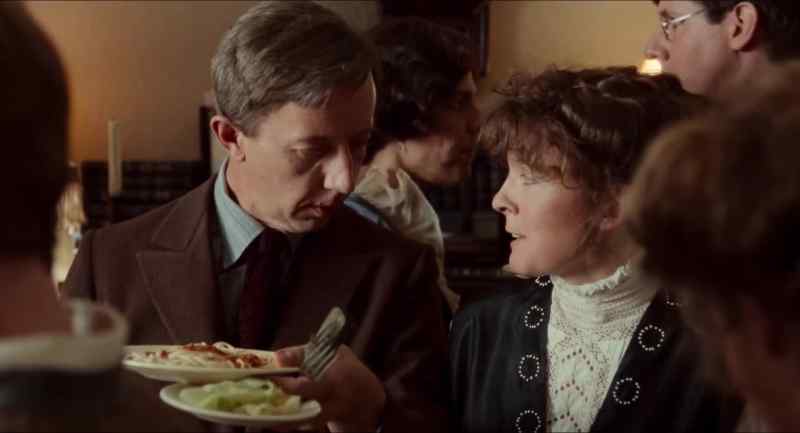 What do you do, Louise? - I write