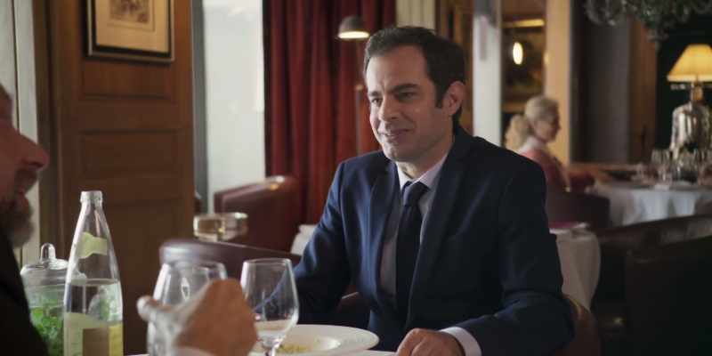 What do we say? - It's just that being in a restaurant