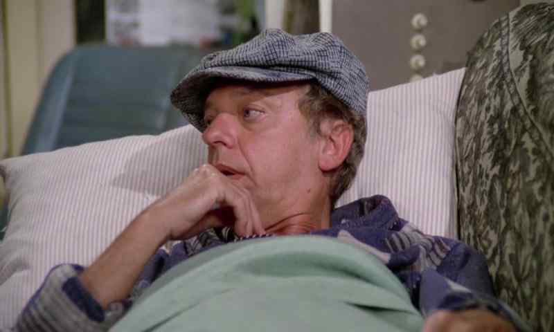 WHAT DO YOU WANT, KID ? - IT'S DUSTER. I LOST HIM