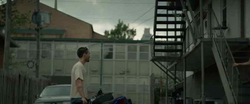 What happened to the red bicycle?