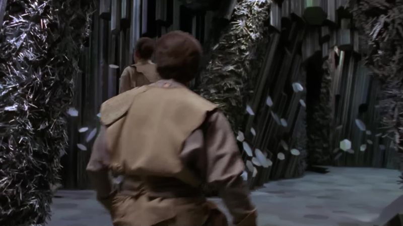 What is happening? - There's a mother ship entering orbit