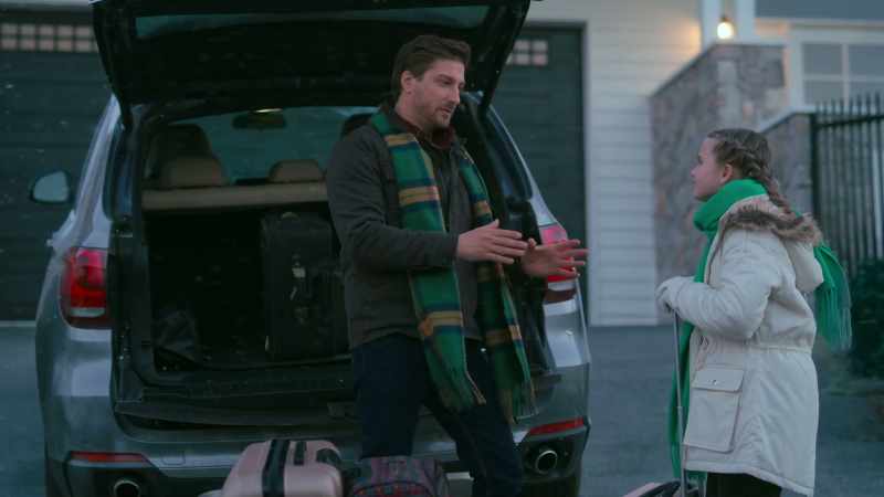 What if we dress up as elves