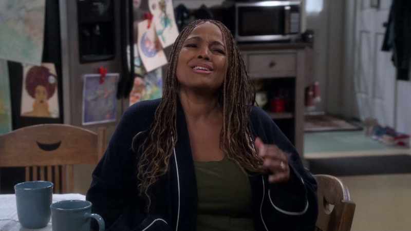 What kinda crazy bitch comes to somebody else's house