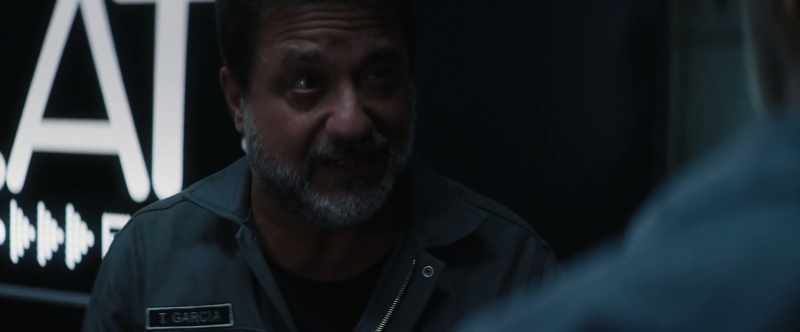 What the hell got into you, attacking him like that? I don't know him!