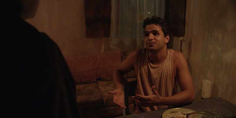 What time you leaving tomorrow? - I don't know. When I wake up