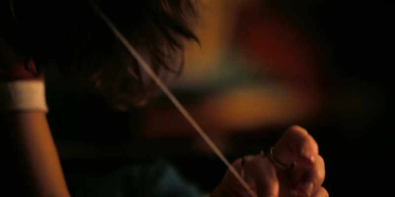 �� What is true Wish I could just talk to you ♪