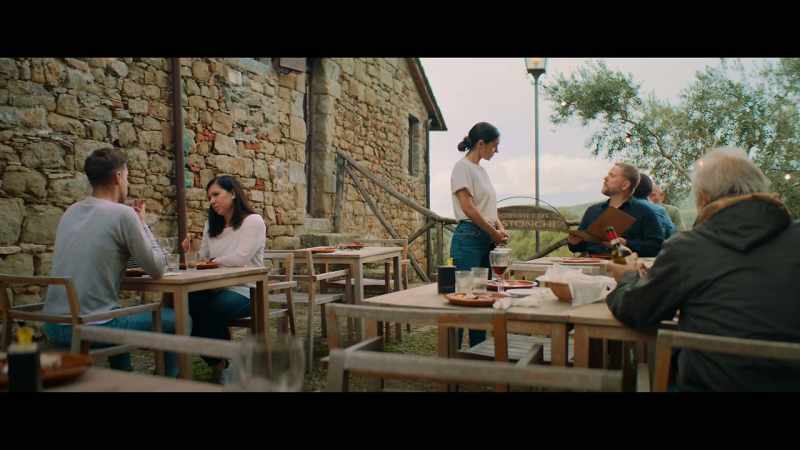 Whatever you recommend. - Good. Okay. Perfecto