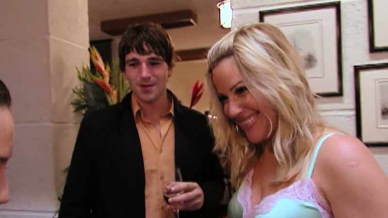 What's your name? - Um, Beth