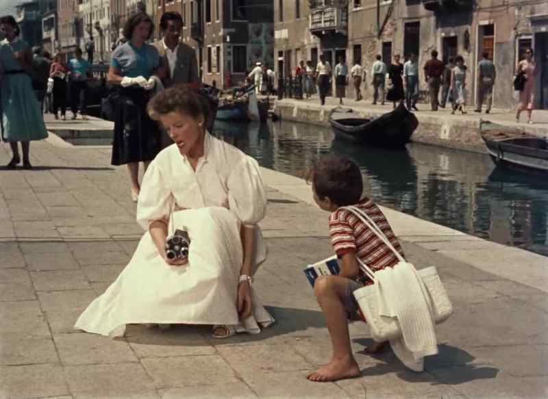 What's your photo, lady?