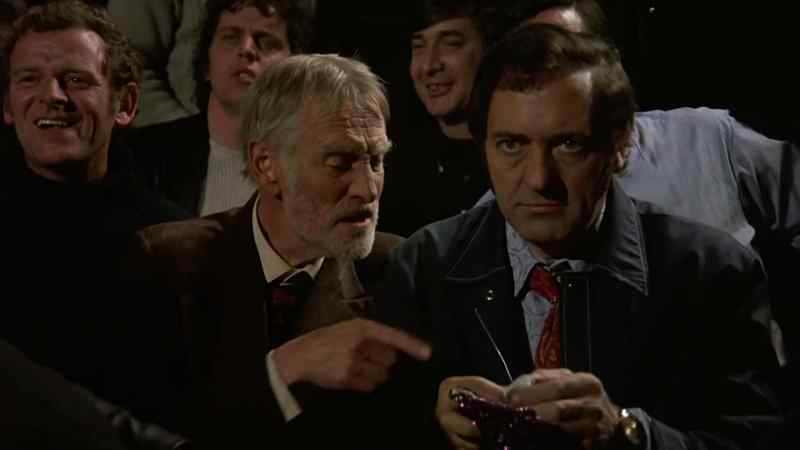 What's that? - Nothing. Just a note