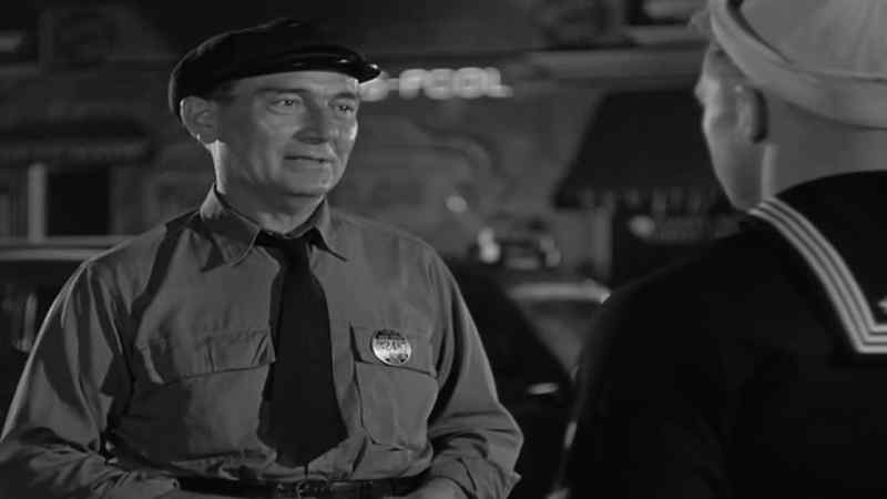 What's the matter, sonny? - Nothing