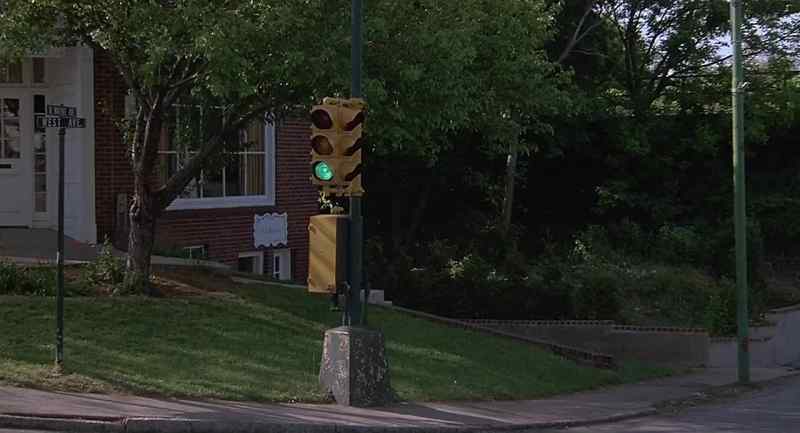 What's the problem? - Green light, Pierce. Come on. Let's go
