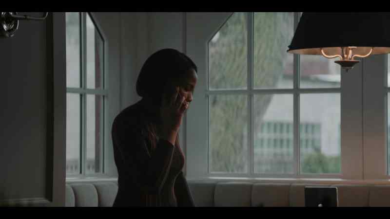 When can you come? - I can swing by tomorrow