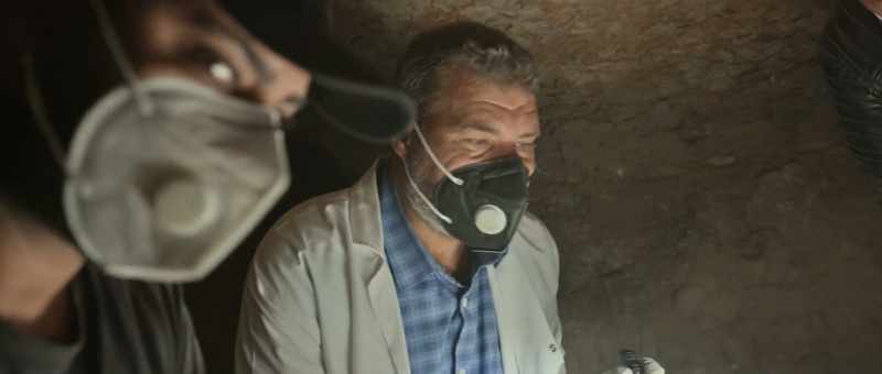 When Dr. Waziry asked me to touch the object