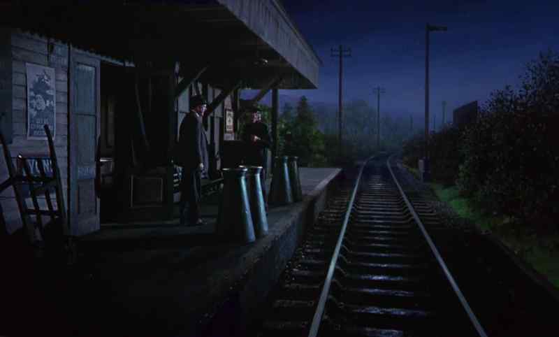 When is the next train to London? - Lord bless ye, ain't no train