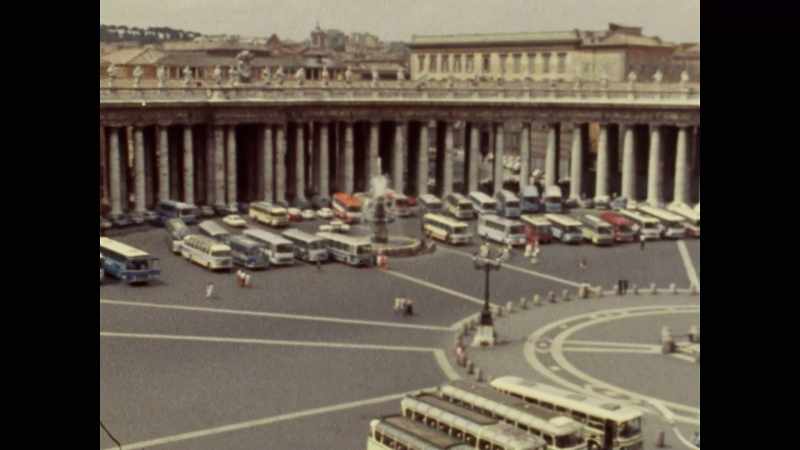 When the pope started his tour of the square