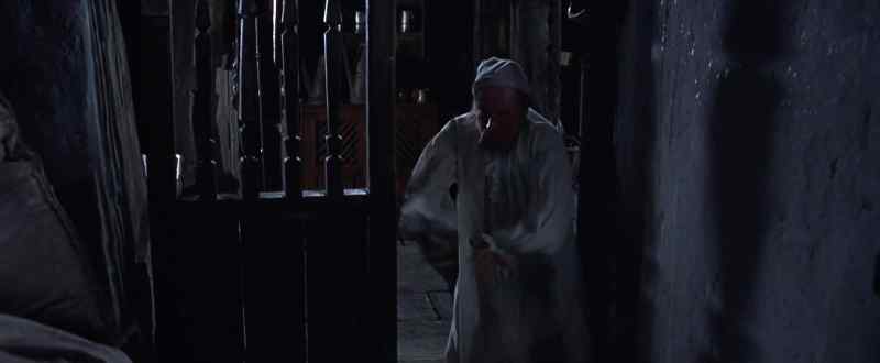 Where are you going? - All right, dear, l`m not going!