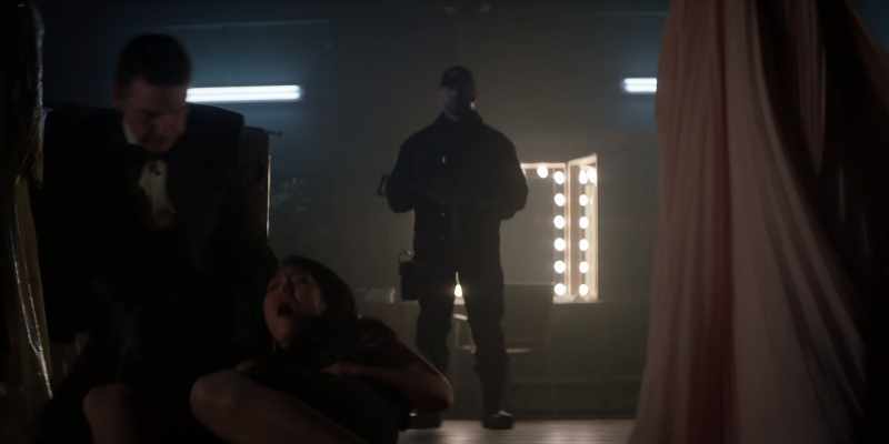Where are you going? - I'm gonna meet the medical help