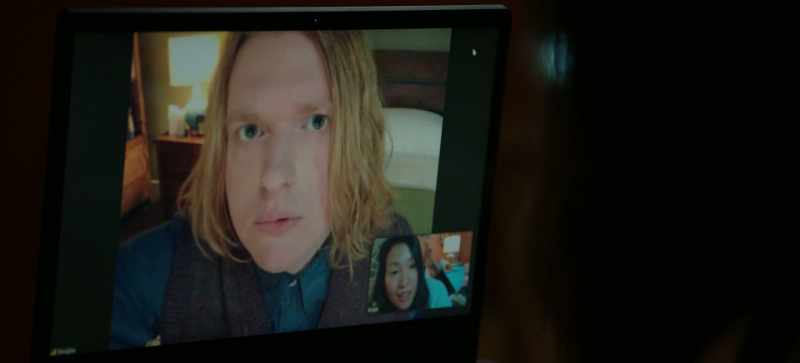 Where are your roommates? - I don't have roommates