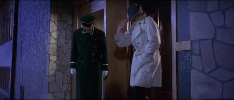 Where is my Sur t Scotland Yard type mackintosh