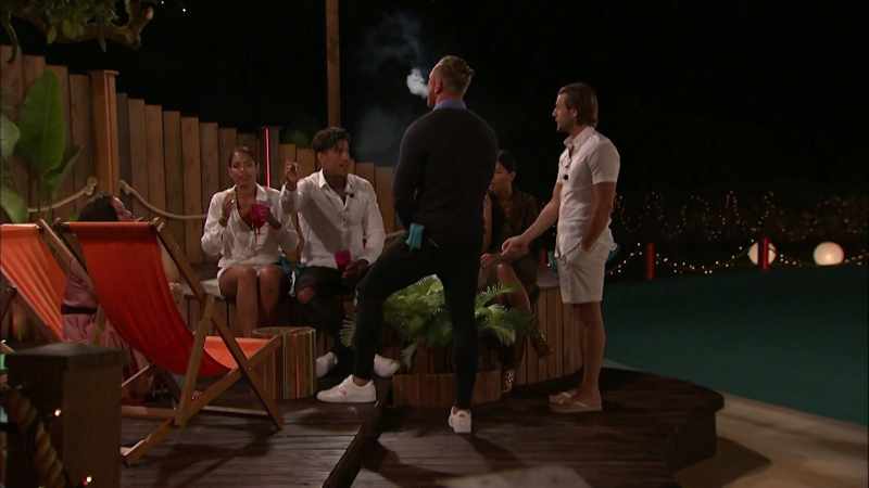 Where is Scott? Scott is not sat on his head