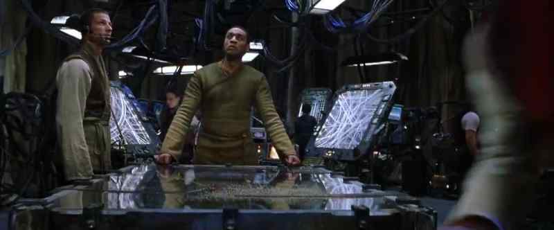 Where the hell's my infantry? I want that goddamn machine taken down!