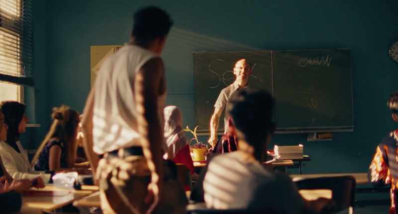Where's the attendance book? - Why do I get a reprimand?