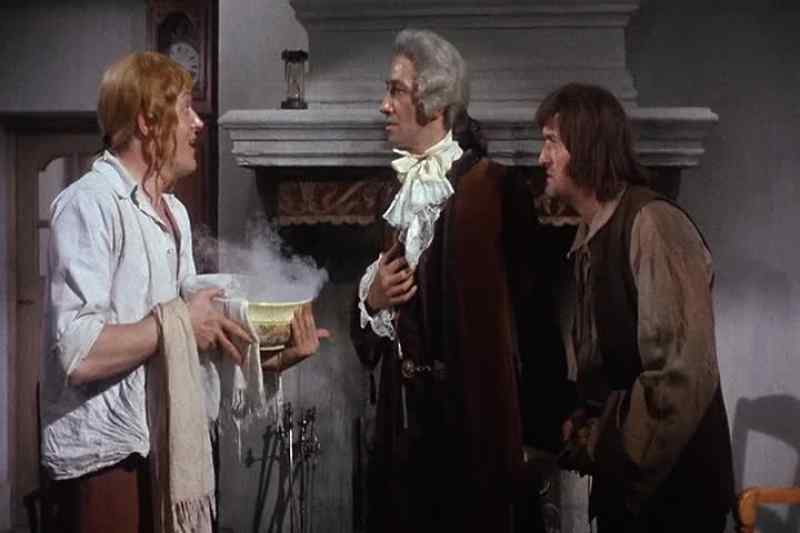 Which one's the duke? - Who do you think?