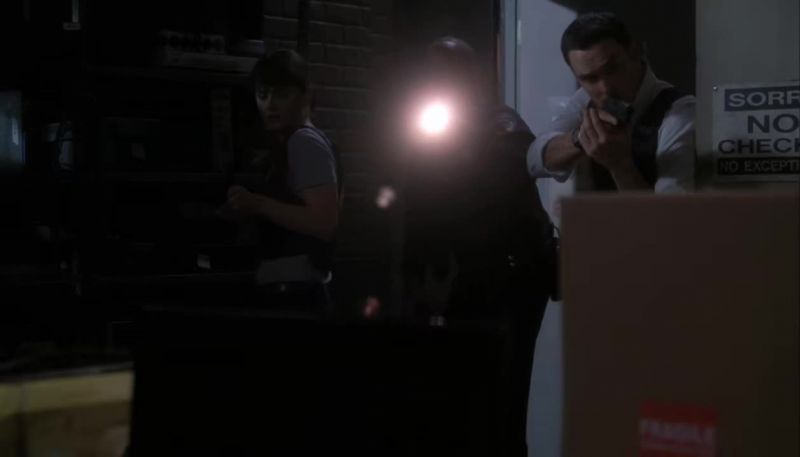 (whispers) no light