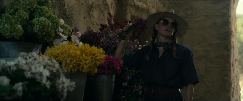 Who brings you these flowers?