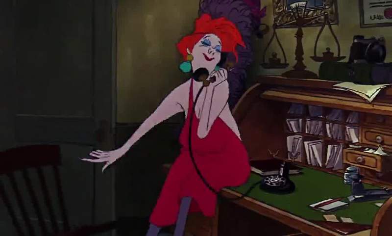 Who could be ringing at this time of night