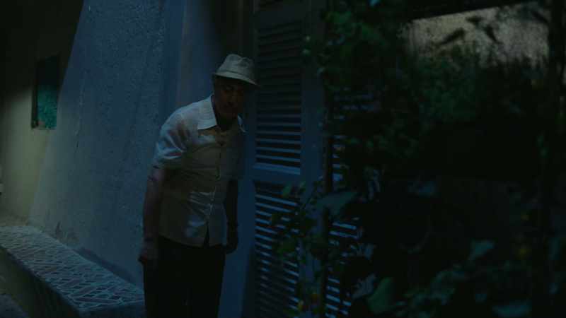 Who is it? - Angioletto. Come outside